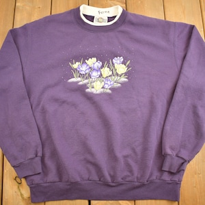 Vintage 1990s Purple Flowers Sweatshirt / 90s Sweatshirt / Vintage Sweatshirt / Outdoorsman / Wilderness Sweatshirt / Nature Graphic