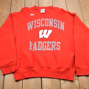 Vintage 1990s University Of Wisconsin Badgers Pro Player 90s Crewneck / NCAA Team Logo Sweater / Vintage Sportswear / Pullover Sweatshirt