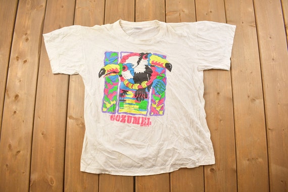 Vintage 1990s Cozumel Mexico Travel T-shirt / 80s / 90s  display picture 3