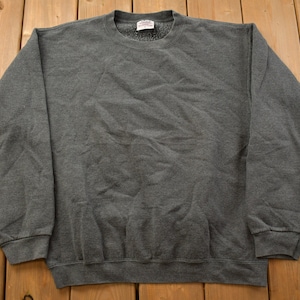 Vintage 1990s Pluma Grey Blank Crewneck Sweatshirt / 90s Crewneck / Essential / Streetwear / 90s Blank