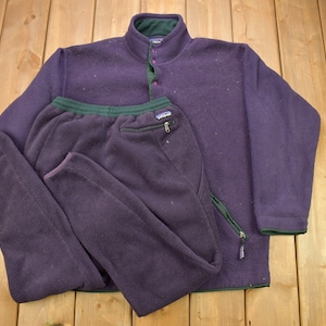 Vintage 1990s Patagonia T Snap Fleece Sweater & Matching Pants Size M / Made In USA / Outdoorsman / Purple Fleece / Patagonia Set