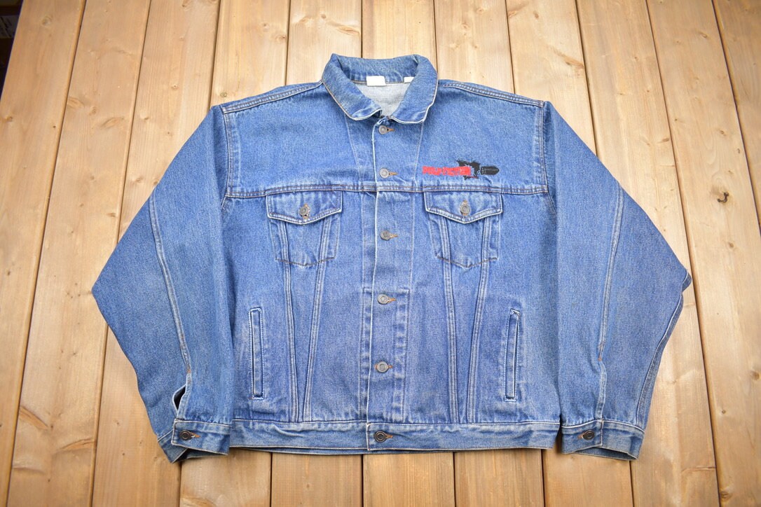 Vintage 1990s Pulp Fiction Embroidered Jean Jacket / Vintage Denim / Streetwear / Vintage Film / Movie Jacket / 90s Pulp Fiction