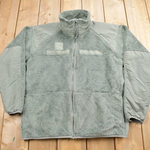 Vintage 1990s US Military Cold Weather Fleece Sweater / US Army / Gen III / Army Jacket / Deep Pile Fleece / Size Medium Regular