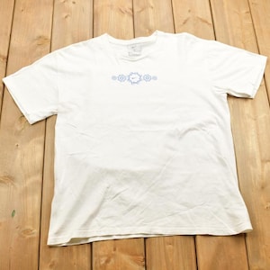 Vintage 1990s Grey Tag Nike Graphic T-Shirt Made In USA