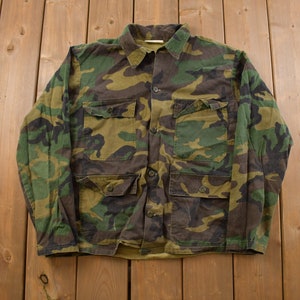 Vintage 1990s US Military Woodland Camouflage Cold Weather Field Jacket / US Army / Militaria / U.S. Army Top / Authentic Military Gear