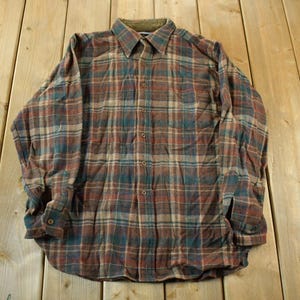 Vintage 1970-tals Pendleton rutig skjorta med knappar Vintage flanell / Rutig flanell / Casual skjorta / Friluftsmänniska / Tillverkad i USA / Herrstorlek S