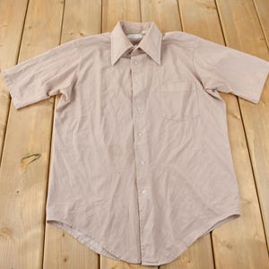 Vintage 1980s Van Heusen Short Sleeve Button Up Shirt / 1990s Button Up / Vintage Dress Shirt