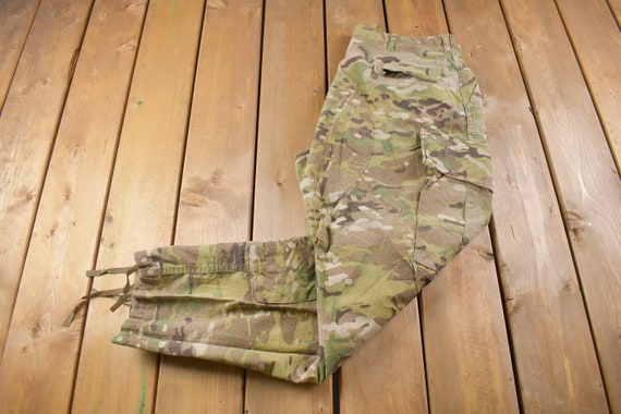 Vintage 1990s US Military Desert Camouflage Cargo Pocket Vintage 1990s US Military Desert Camouflage Cargo Pocket