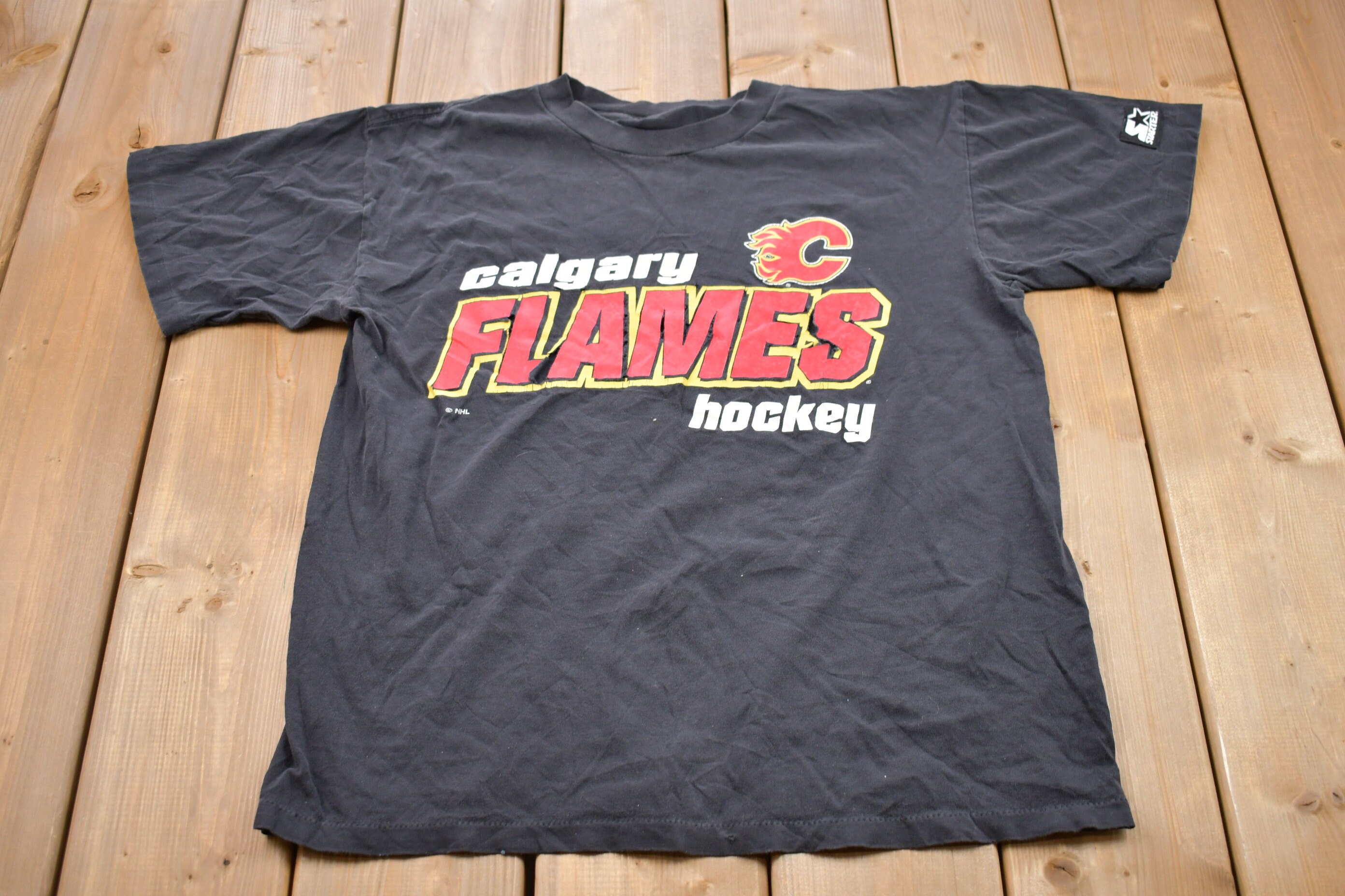 Vintage Starter - Calgary Flames Crew Neck Sweatshirt 1990s X-Large