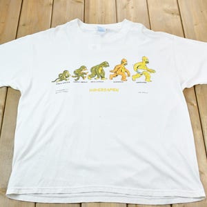 Vintage 1996 Homer Simpson Homersapien grafisch T-shirt / The Simpsons / Streetwear / TV Show Promo / Enkele steek