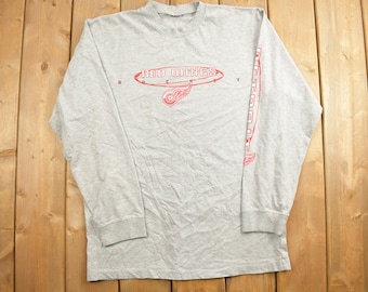 Vintage 1990s NHL Detroit Red Wings Hockey Crewneck / Sportswear / Graphic Print / Athleisure / Streetwear / Hockey T Shirt / Size Medium /