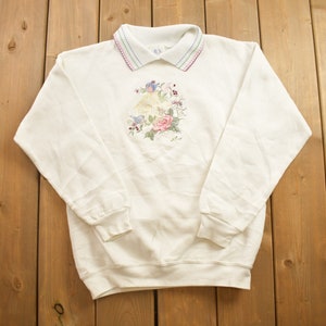 Vintage 1990s Cute Birds And Flowers Collard Crewneck Sweatshirt / 90s Crewneck / Made In USA / Streetwear / Embroidered / Cute Sweater
