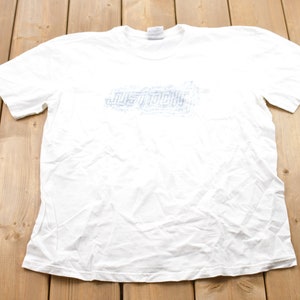 Vintage 1990s Nike Just Do It Graphic T-Shirt / 90s / Streetwear / Vintage Athleisure / Brand and  Logo / 90's Nike / Made In USA / Grey Tag