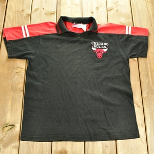 Vintage 1990s Chicago Bulls NBA Embroidered Polo Youth T-shirt / Vintage Bulls Shirt / Sportswear / Streetwear / Sports Tee / Color Block