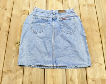 Vintage 1990s Lee Women's Jean Skirt Size 11 / 90s Streetwear / Vintage Denim Skirt / Made in USA / Summer Wear / Vintage Lee Denim/ Jorts