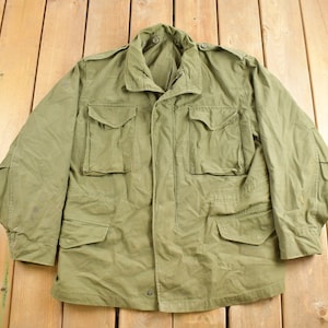 Vintage 1980 Military US Army Sateen Field Jacket / OG 107 / Button Up Jacket / US Army Green / Streetwear Fashion / Alpha Industries