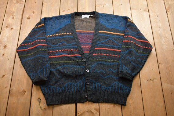 Vintage Knitted Striped Design Cardigan Sweater / Vintage Vintage Knitted Striped Design Cardigan Sweater / Vintage