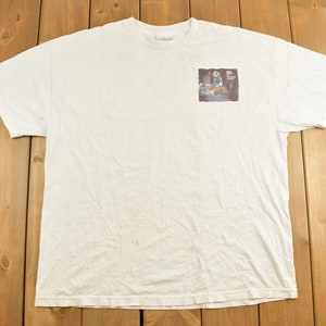 Vintage Y2K Jimmy Buffetts Margaritaville Graphic T-Shirt / Streetwear / Retro Style / Y2K Graphic Tee / Music / Beach / Caribbean Graphic