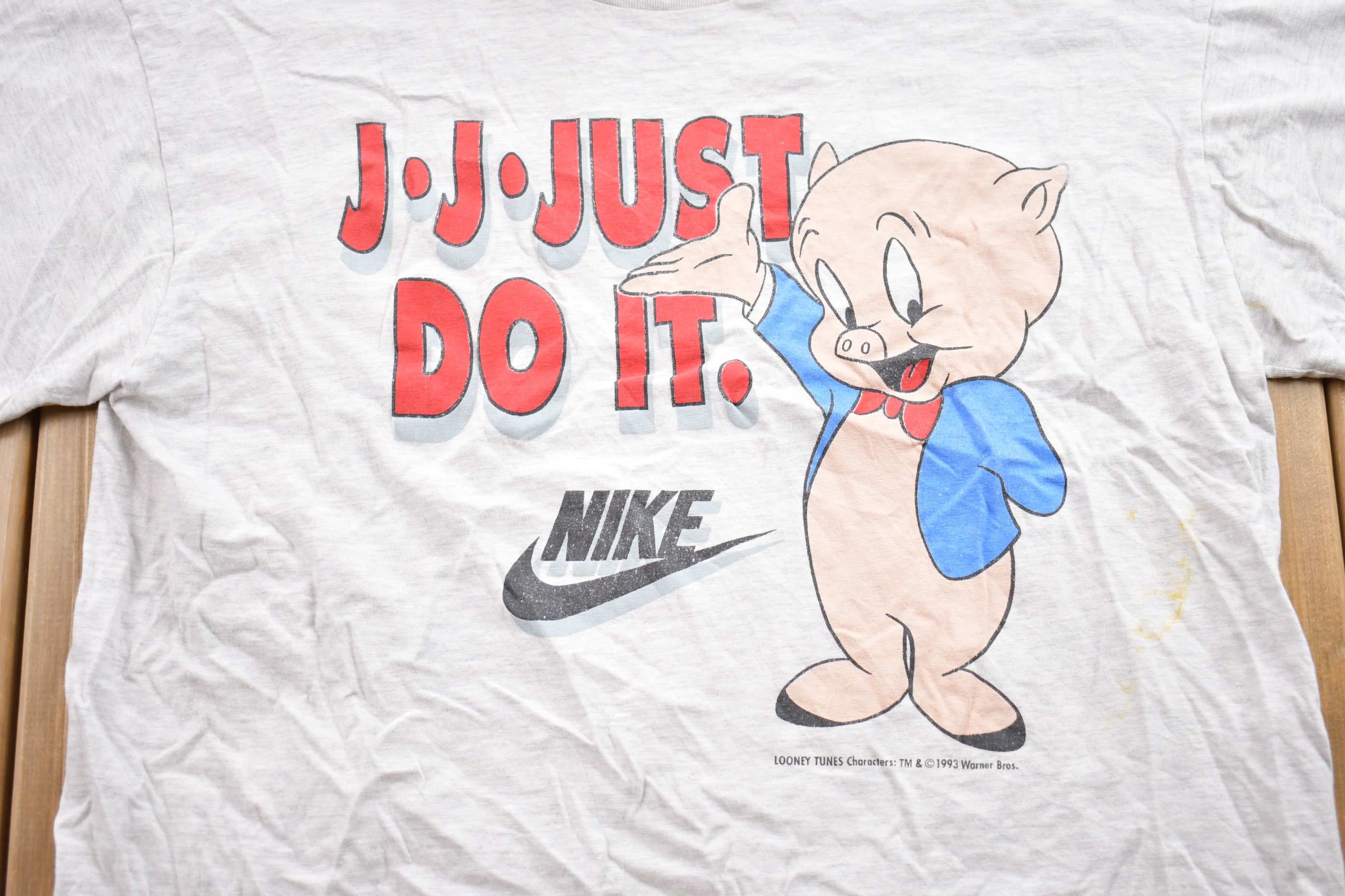 looney tunes nike t shirt