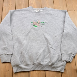 Vintage 1990s Deer Animal Crewneck Sweatshirt / 90s Crewneck / Souvenir / Athleisure / Streetwear / Deer Sweatshirt / Embroidered