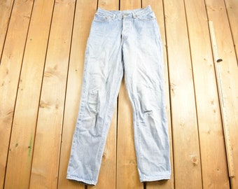 Vintage 1980s Levi's Red Tab Denim Jeans Size 28 x 29 / Light Wash / Vintage Denim  / Made In USA / 80s Levi's