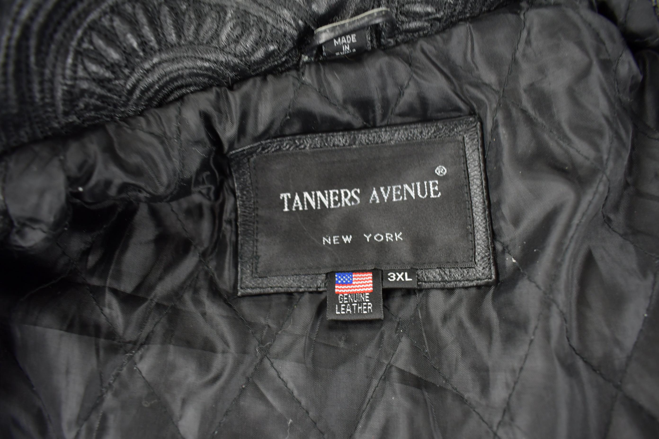Vintage 1990s Tanners Avenue Leather Mosaic Embroidered Vintage 1990s Tanners Avenue Leather Mosaic Embroidered