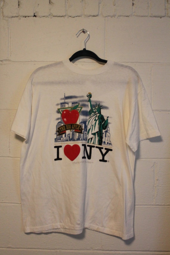 I Love NY / Vintage New York T-Shirt / Statue Of L