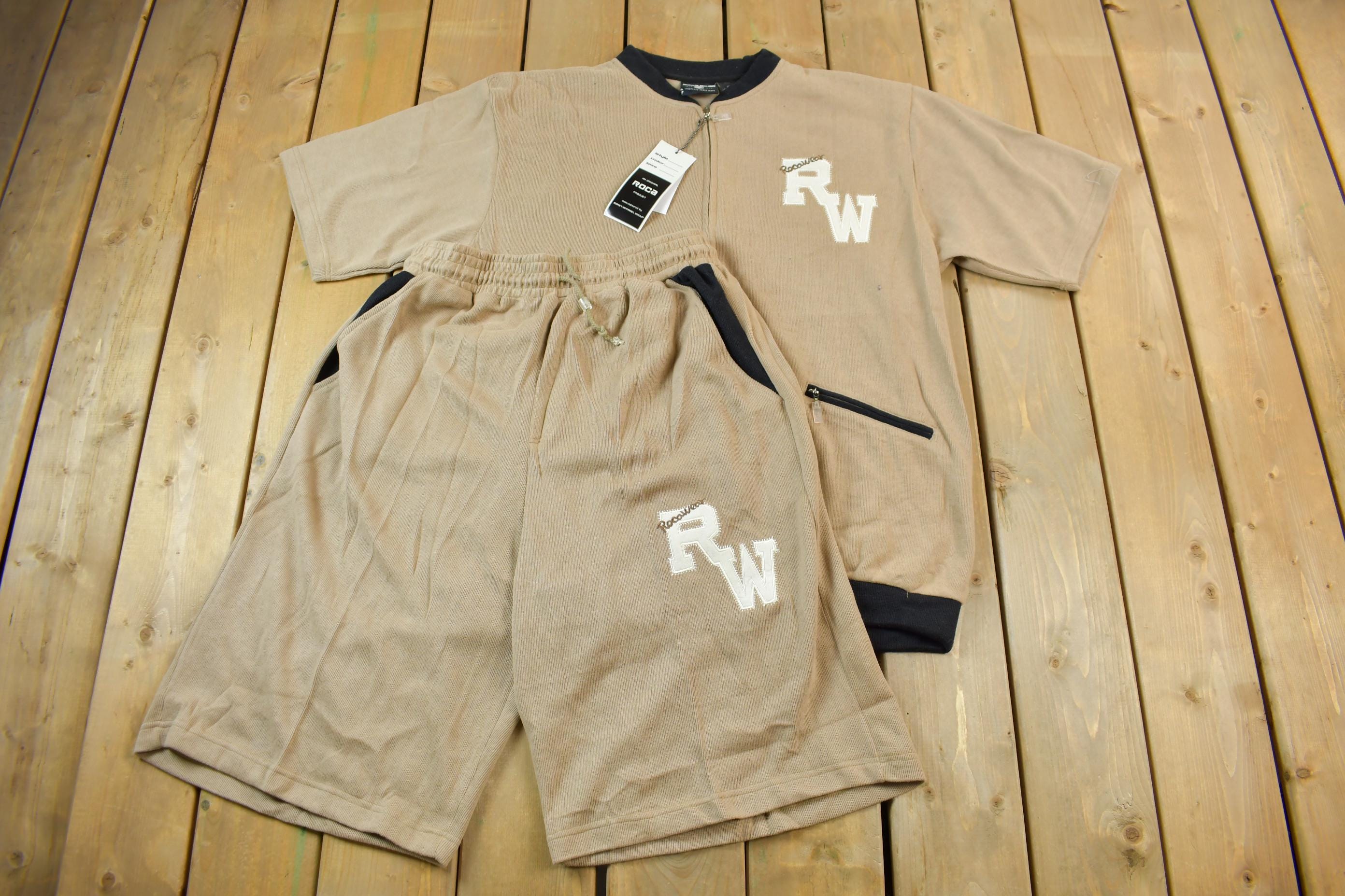 Vintage Deadstock Y2K Rocawear Embroidered Short Sleeve Sweater