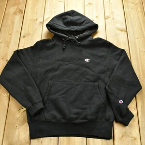 Vintage Champion Embroidered Reverse Weave Sweatshirt / Vintage Champion / Vintage Pullover / Streetwear / Athleisure Sportswear