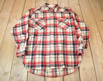 Vintage 1980s Pendleton High Grade Western Wear Plaid Button Up Shirt / 100% Virgin Wool / Casual Wear / Made In USA / Flannel