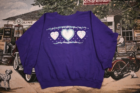 90s Crewneck / Love & Hearts Print / Vintage Valen