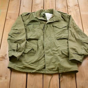 Vintage 2000 US Army Military Field Jacket / Button Up Jacket / US Army Green / Vintage Army / Streetwear Fashion / Army Jacket