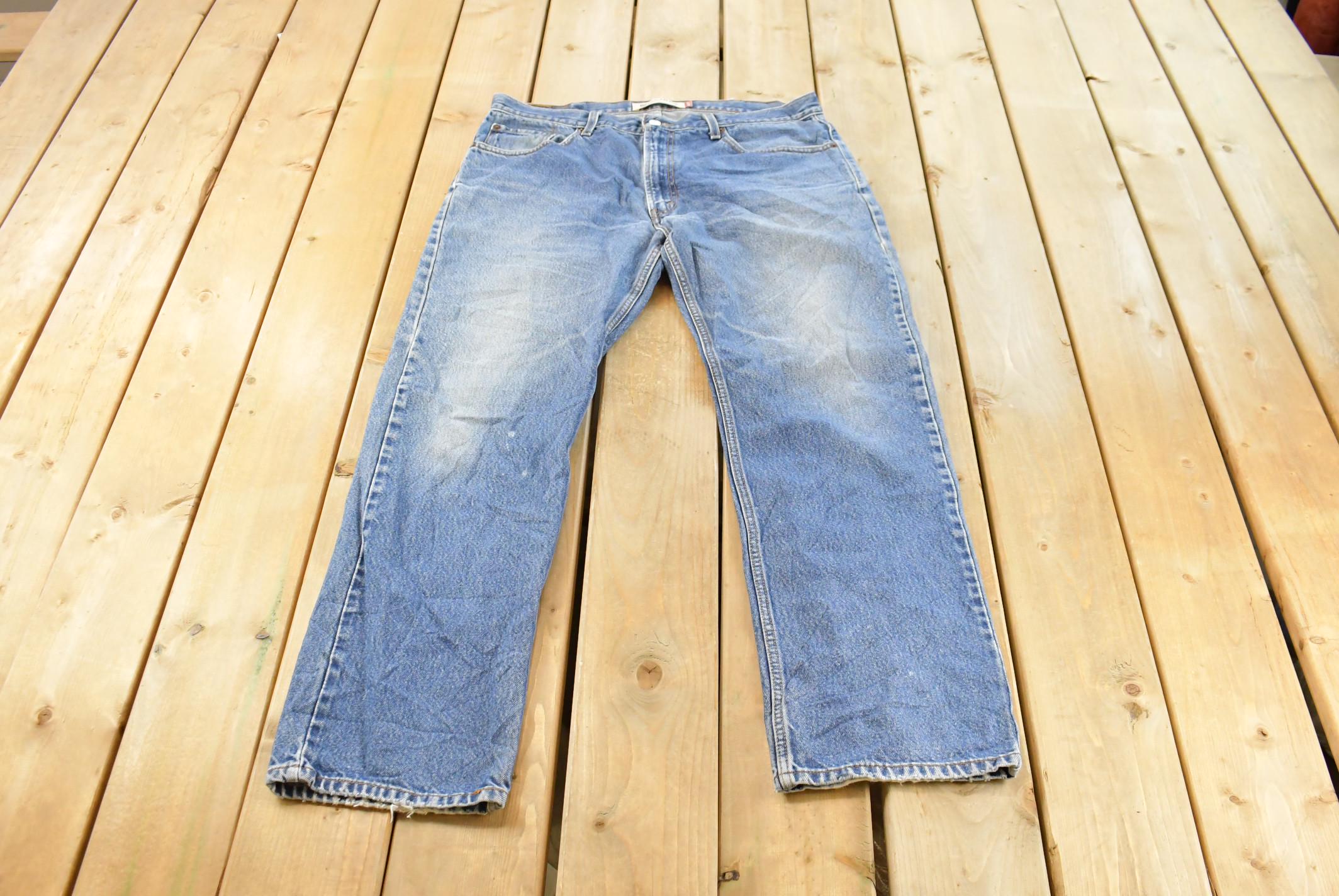 Vintage 2000s Levi's 505 Regular Straight Denim Jeans Men's 39 x 32.5 / Y2K Levi's / Distressed Sun Faded Jeans