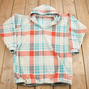 Vintage 1990s Plaid Fleece Graphic Hoodie / 90s Hoodie / Vintage Sweater / Color Block /