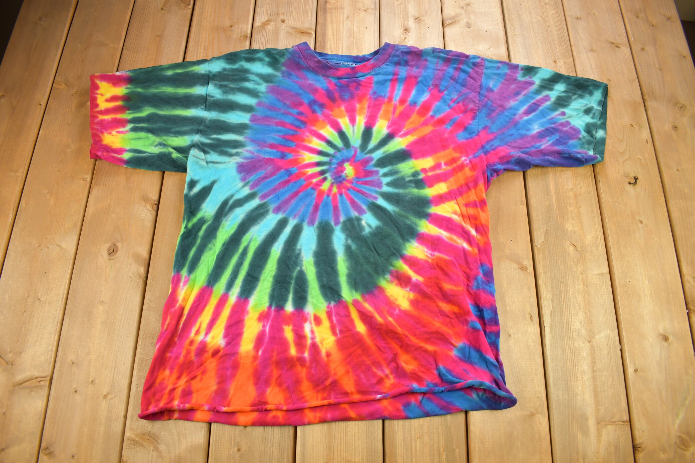 Vintage 1990s Tie Dye Swirl T-shirt / Trippy T-shirt Vintage 1990s Tie Dye Swirl T-shirt / Trippy T-shirt