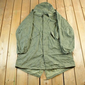 Vintage 1990s Military Parka Camo Jacket Men&#39;s Medium / Zip Up Hooded Coat / 90s Army Green / Army Jacket / Military Parka