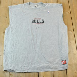 Vintage 1990s Nike Chicago Bulls NBA Graphic T-Shirt / Swoosh / Nike Swoosh / Nike Vintage / Small Swoosh / Big Swoosh / Nike Check