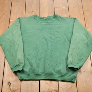 Vintage 1990s Blank Basic Crewneck Sweatshirt / Made in USA / 90s Crewneck / Vintage Essentials / Athleisure / Streetwear