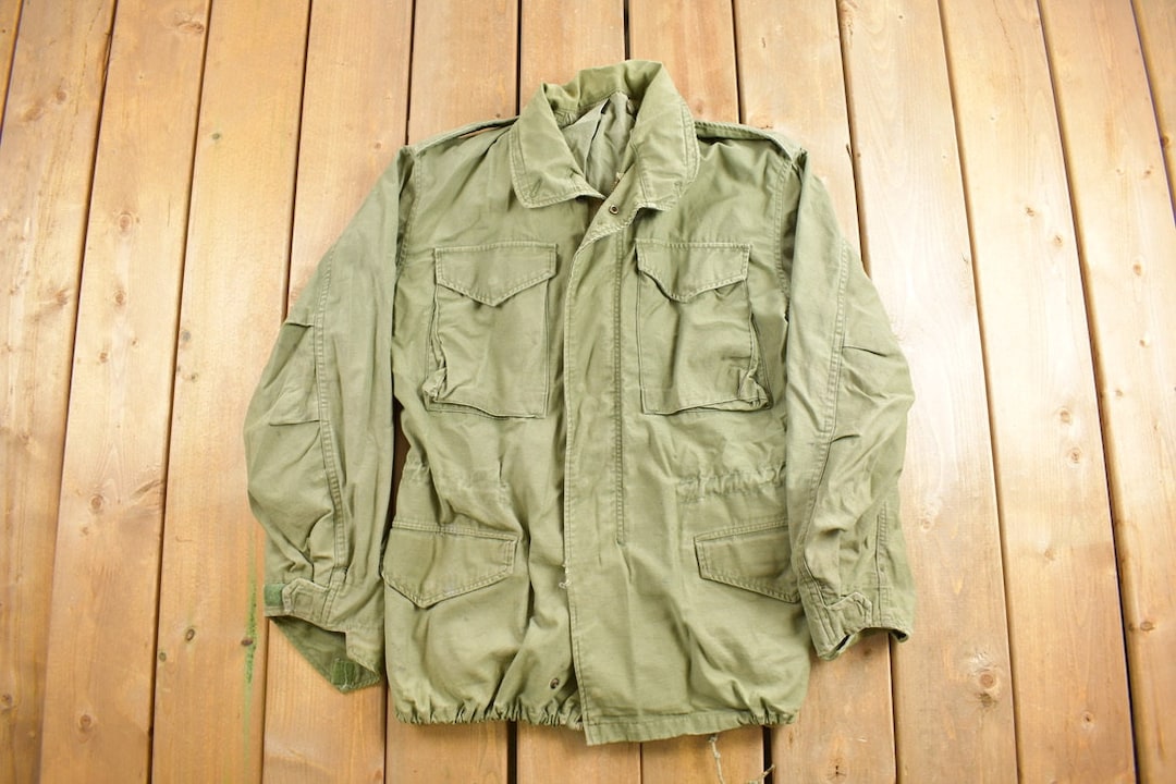 Vintage 1974 Military US Army Sateen Field Jacket / OG 107