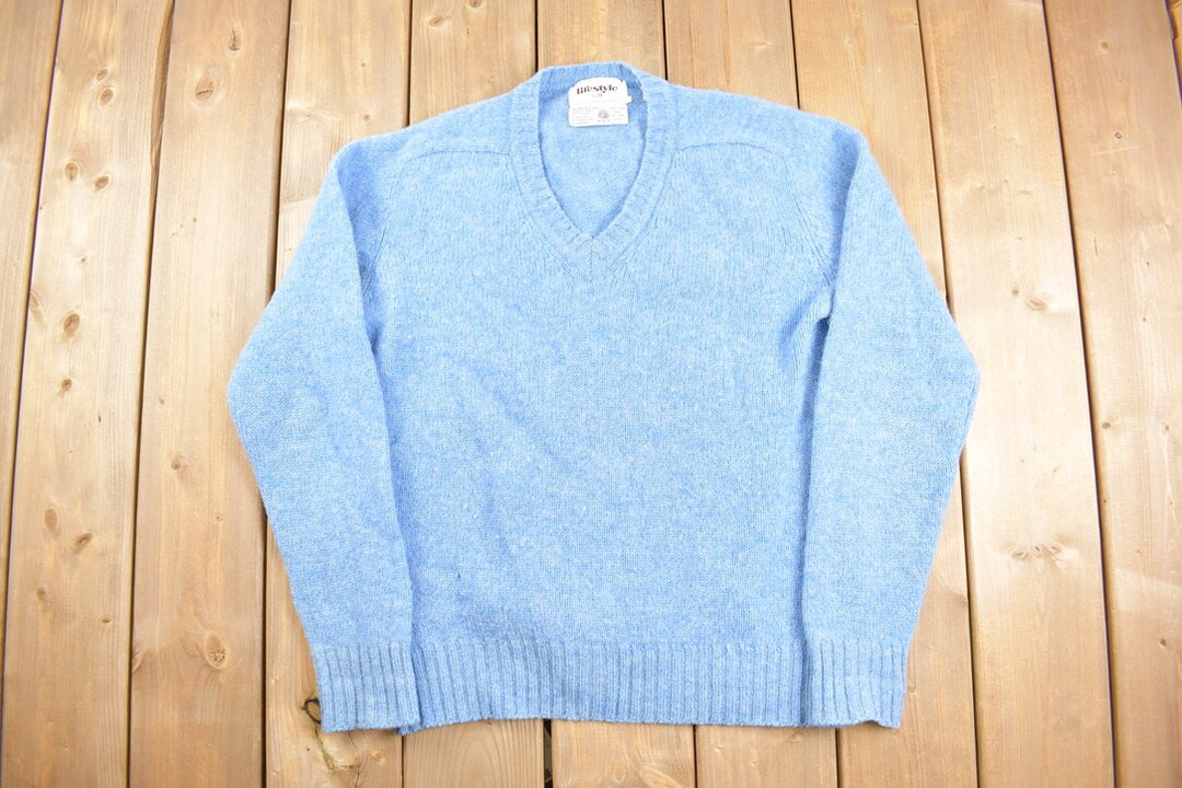 Vintage 1980s Knitted V Neck Sweater / Vintage 80s V Neck / Blue