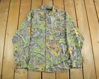 Vintage Y2K Field Staff Mossy Oak Camouflage Button Up Shirt Men's Large / Outdoorsman / 2000s Hunting Shirt / Tree Camo