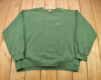 Green vintage nike jumper sale
