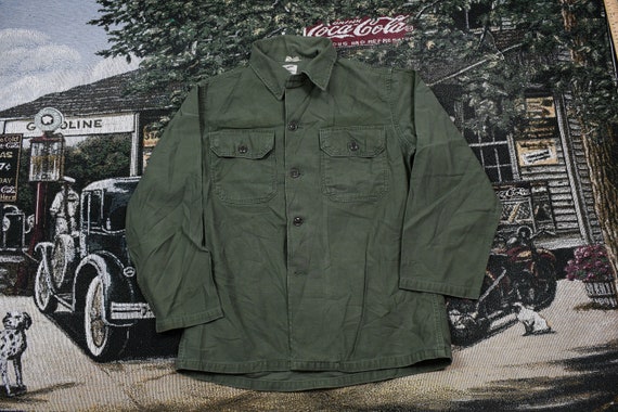 Vintage Military / Button Up Jacket / US Army Gree