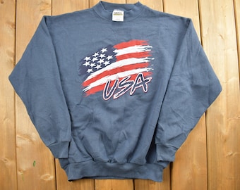 Vintage 1990s USA Flag Patriotic Crewneck Sweatshirt / 90s Crewneck / Streetwear / Graphic Print / United States Of America Flag