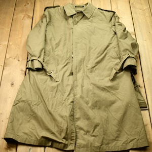 Vintage 1990s London Fog Trench Coat / 90s London Fog / Athletic Spring Summer Sportswear / Streetwear / Athleisure / Overcoat