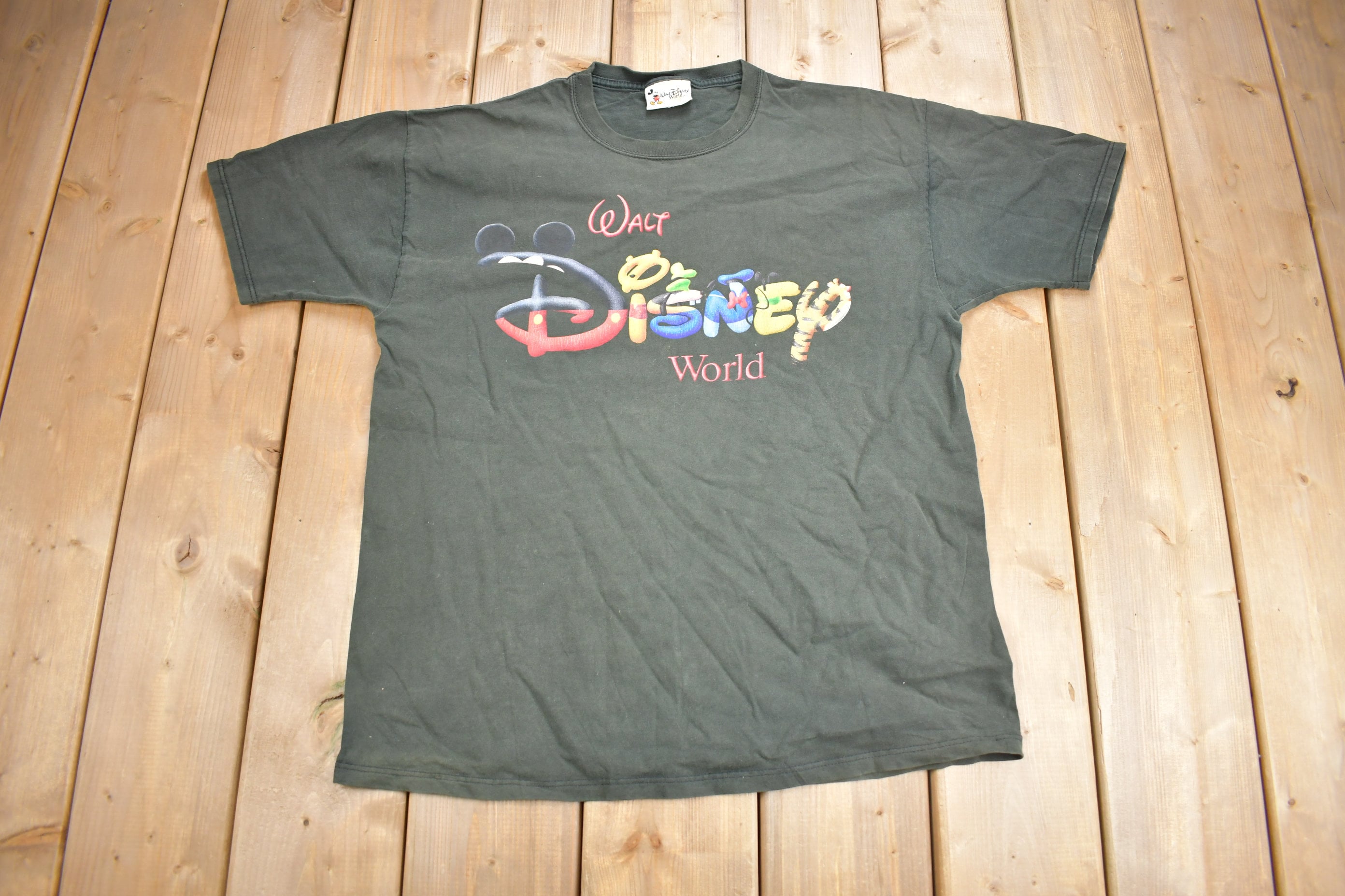 Vintage 1990s Walt Disney World Heavy Weight T-shirt / 90s Graphic 