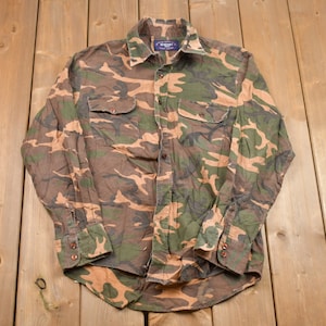 Vintage 1990s William&#39;s Bay Camo Button Up Shirt / 1990s Button Up / Vintage Flannel / Casual Wear / Workwear / Pattern Button Up