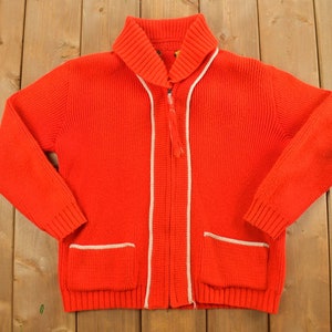 Vintage 1950s Red Collared Cardigan Knit Sweater / Outdoor / Winter Theme / Wool Pullover Sweatshirt / Outerwear / True Vintage