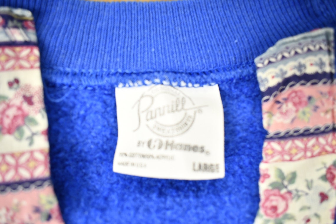 Vintage 1990s Panill Heart Theme Shall Cardigan Sweater / Vintage Cardigan / Button Up / Patchwork / Embroidered / Made In USA, foto 4 di 5