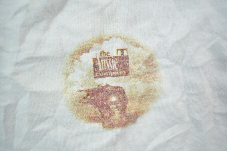 Vintage 1990s Down Under Wear / Aussie / Graphic Tshirt / Vintage T